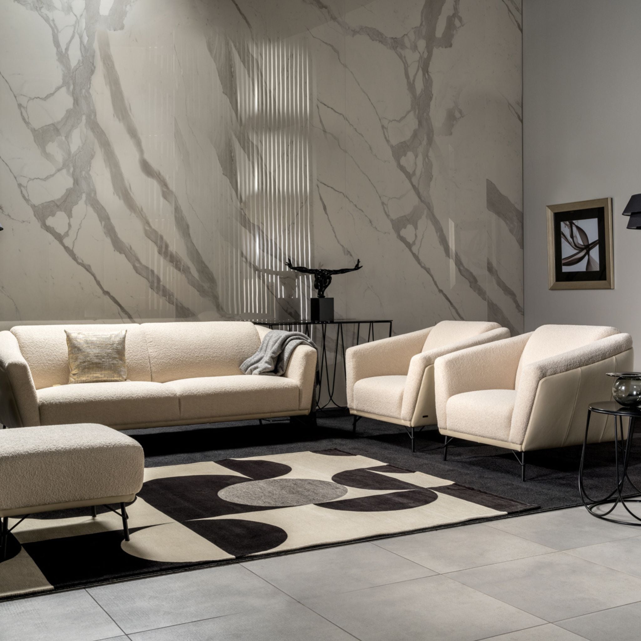 Kler Gondoliere – luksusowy zestaw wypoczynkowy w duchu mid-century modern