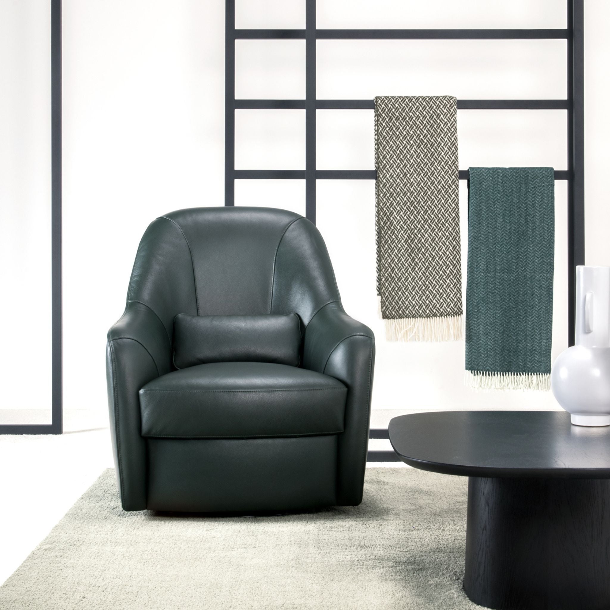 Fotel obrotowy Rosmarino Vero – designerskie fotele do salonu