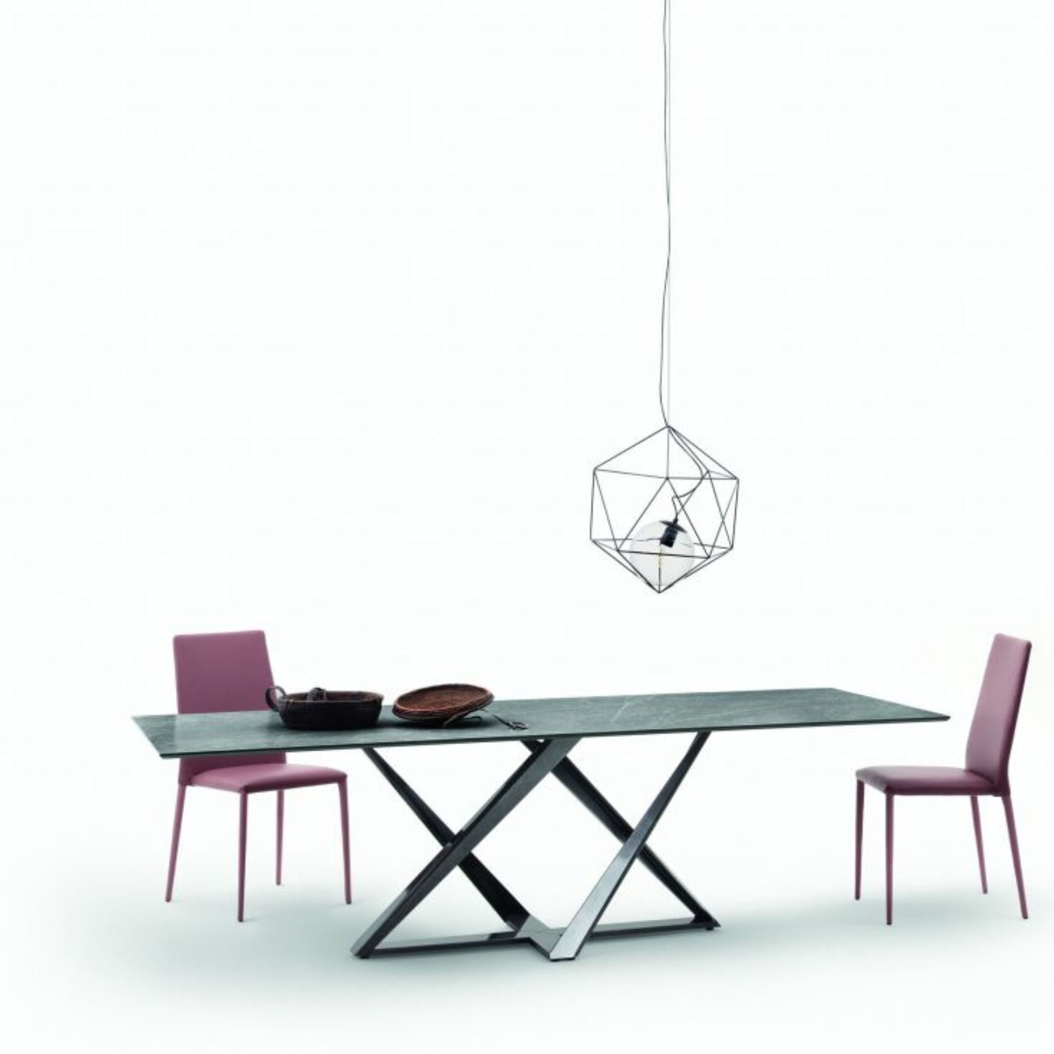 Bontempi Millenium – luxurious table with a sculptural base