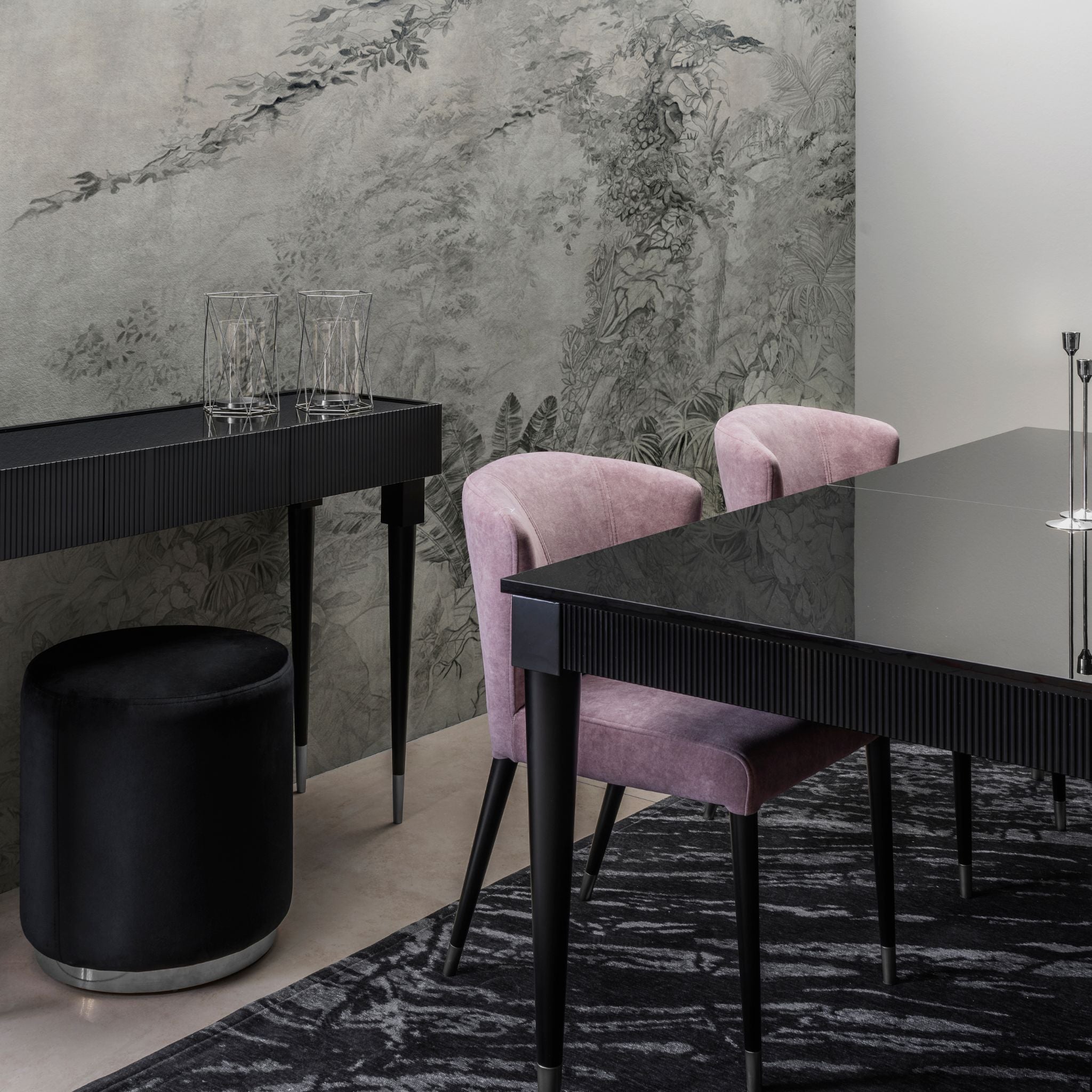 Lissy Linea – an exclusive collection of white and black dining room furniture