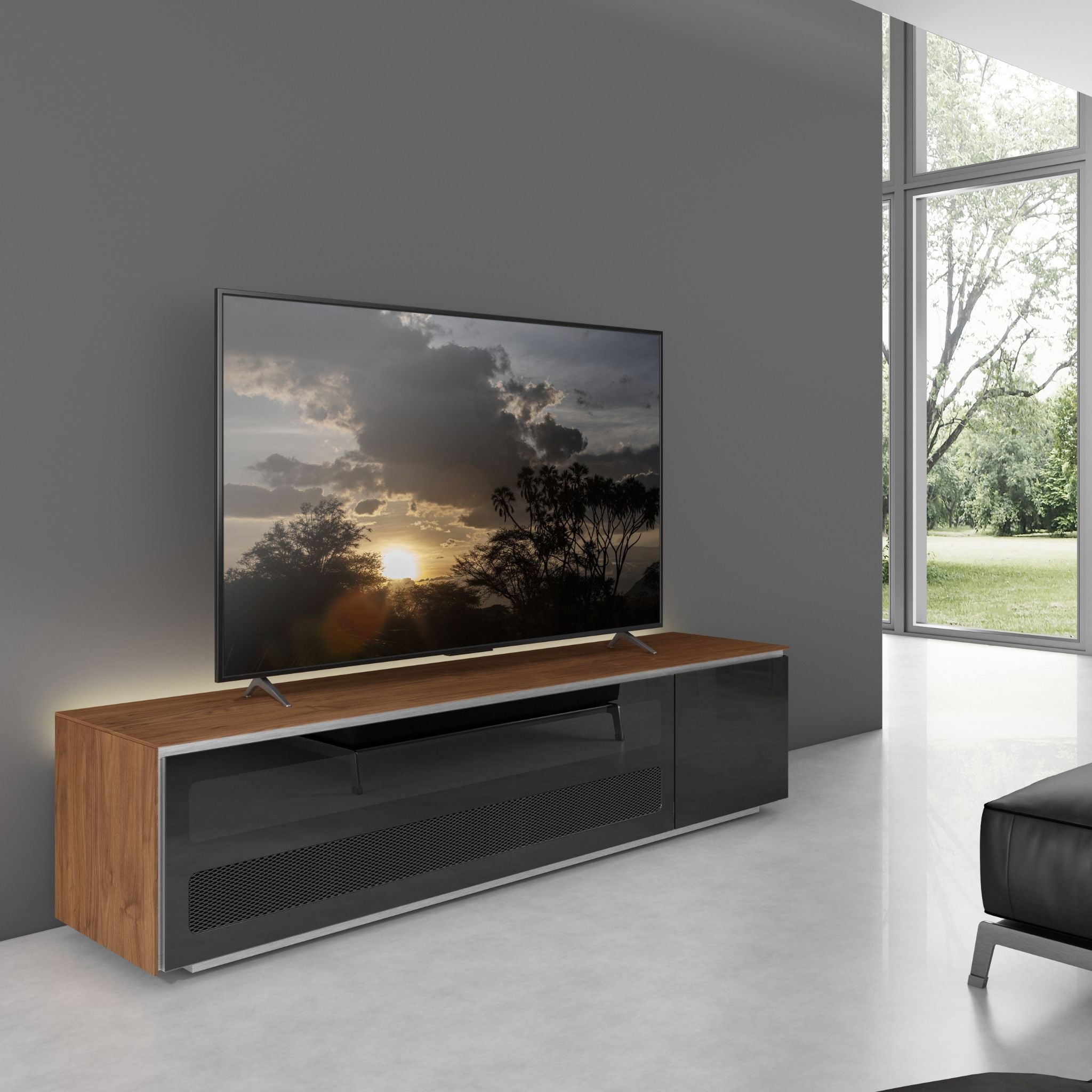 Munari – ekskluzywne szafki RTV i komody multimedialne w szkle i drewnie
