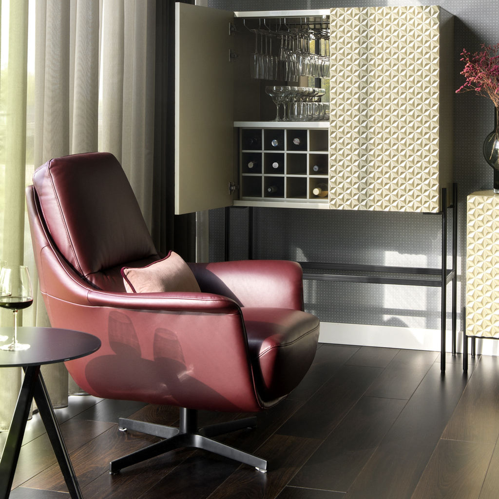 Kler Amabile – designerskie komody i witryny z efektem kryształowego szlifu