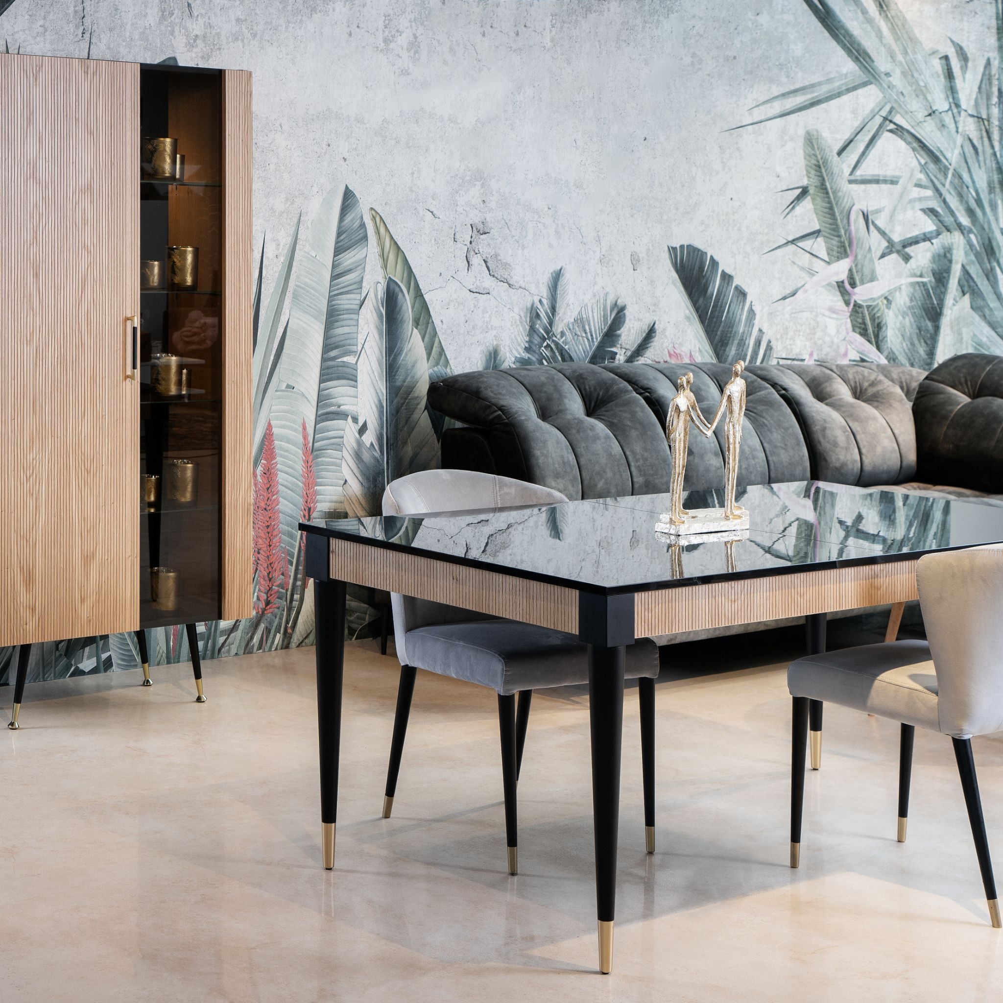 Lissy Linea – an exclusive collection of white and black dining room furniture