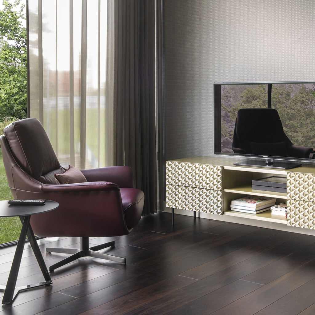 Kler Amabile – designerskie komody i witryny z efektem kryształowego szlifu
