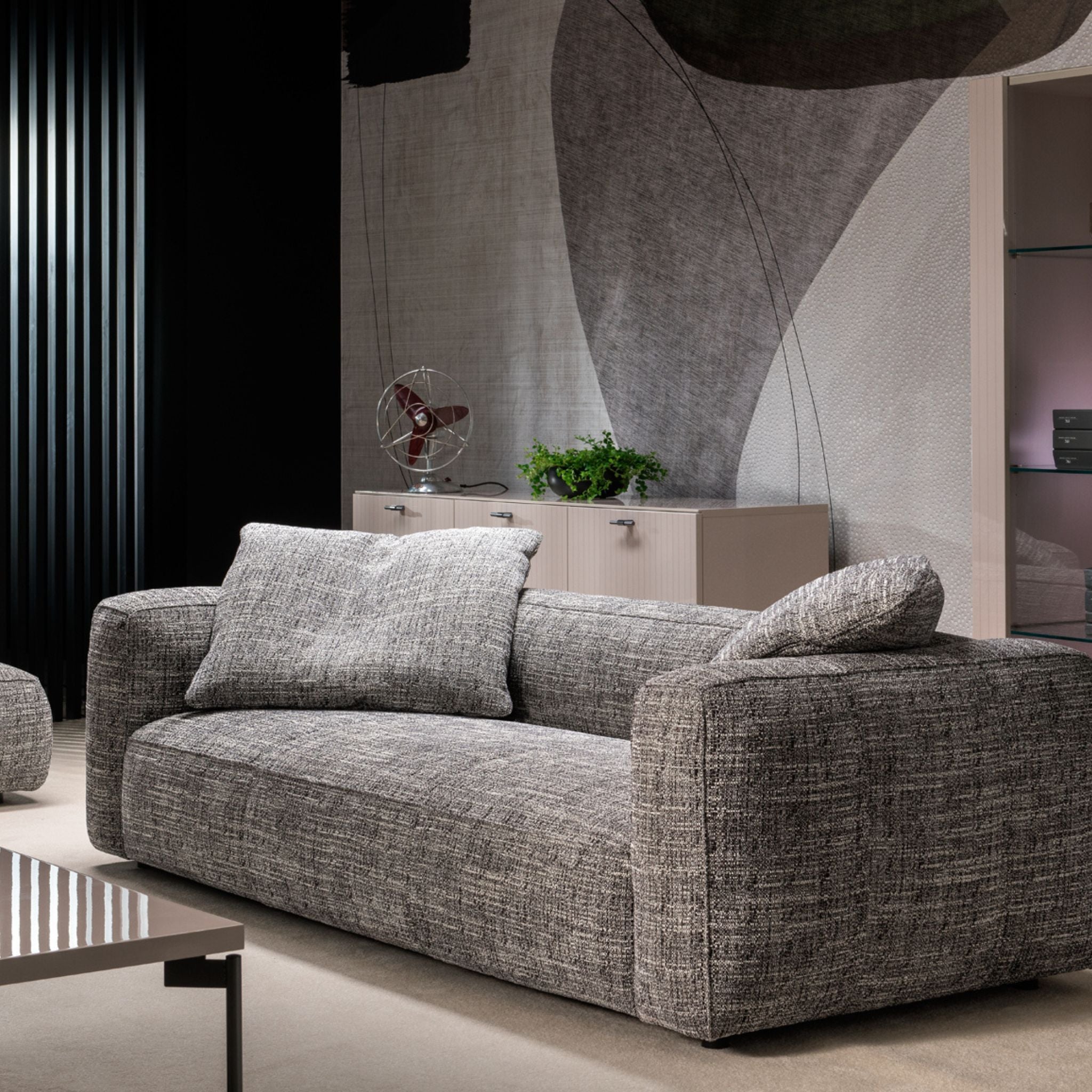 Kler Camerton – minimalistyczna sofa premium o geometrycznej formie