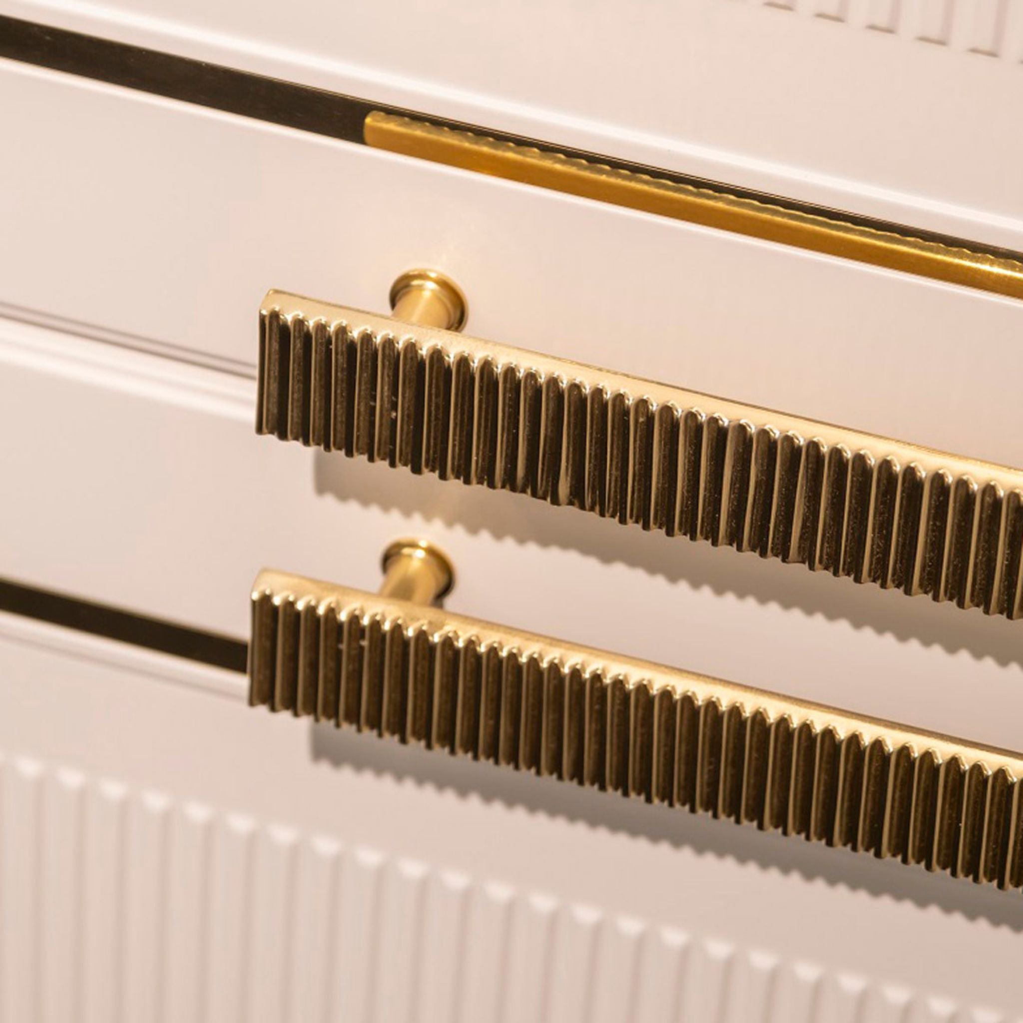 Gioia Halupczok Kitchen - a luxurious bespoke kitchen with a jewellery-like design