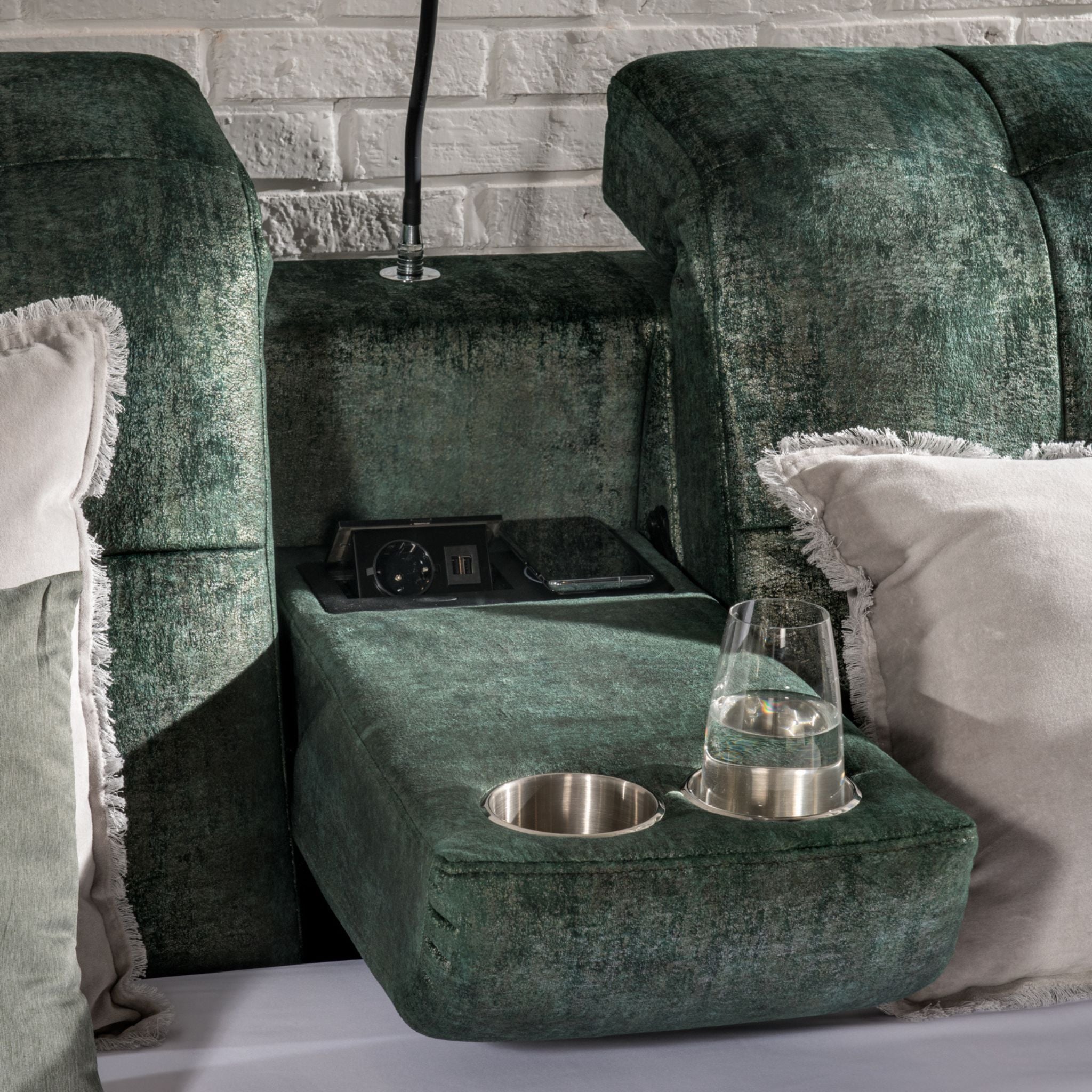 Fiore 06 Vero Bed - luxurious upholstered beds for the bedroom