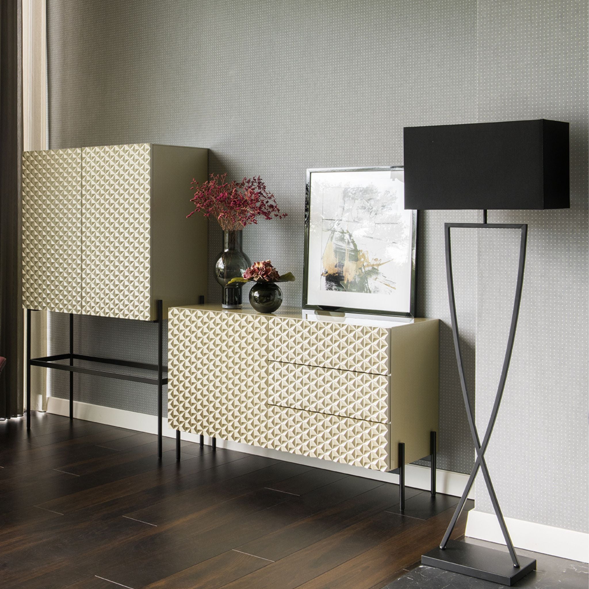 Kler Amabile – designerskie komody i witryny z efektem kryształowego szlifu