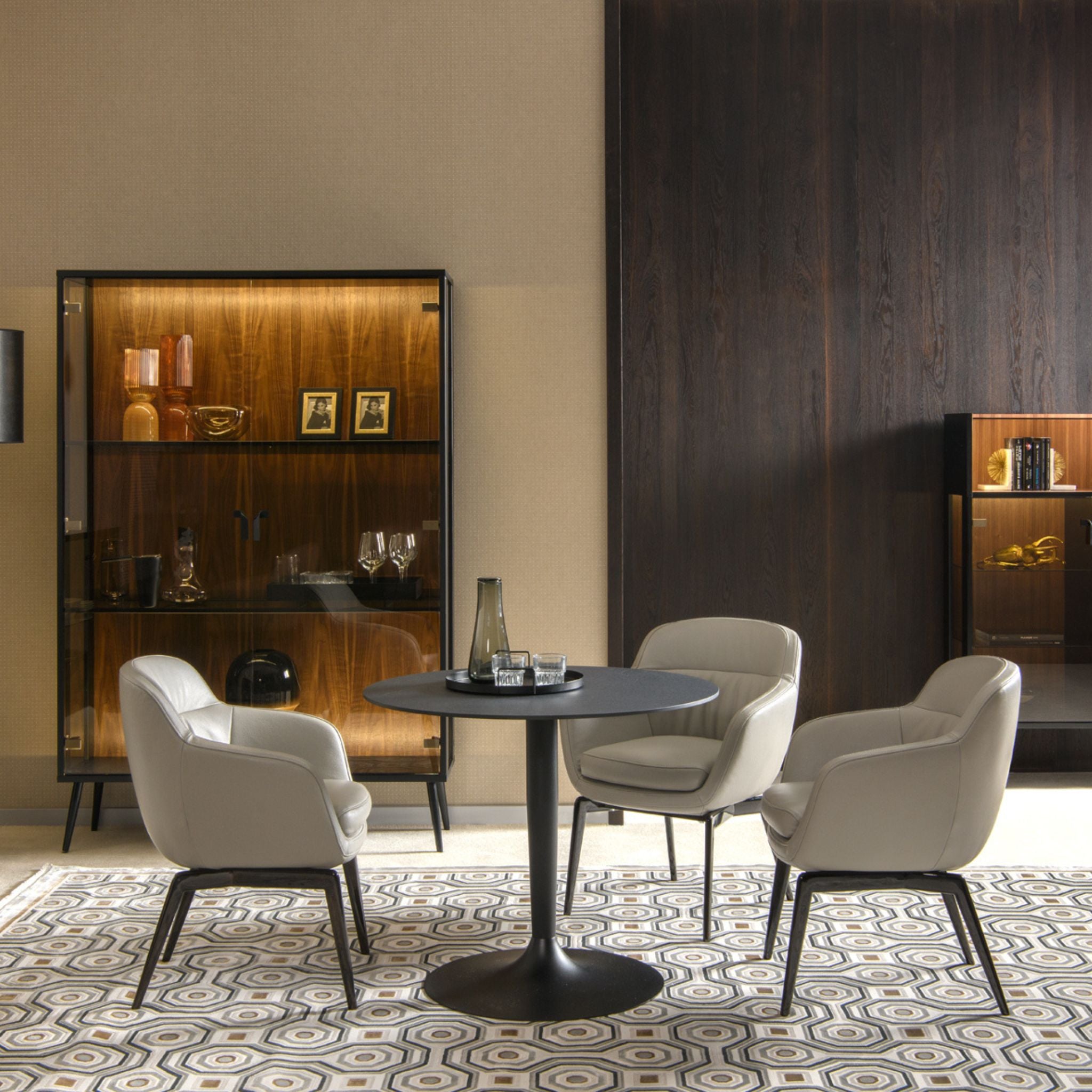 Kler Sempre – a luxurious armchair with armrests and memory foam