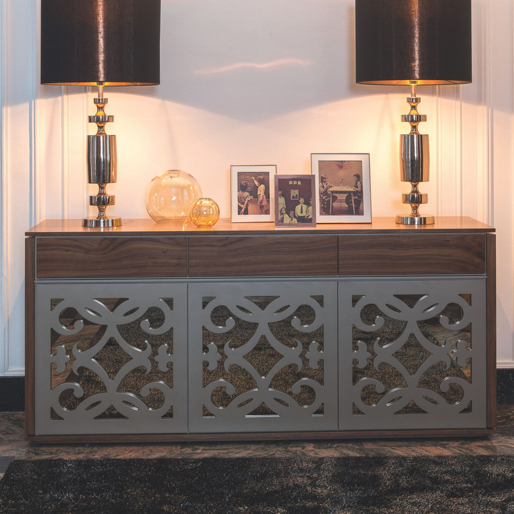 Komoda Musica – luksusowy design z motywem arabesco marki Kler