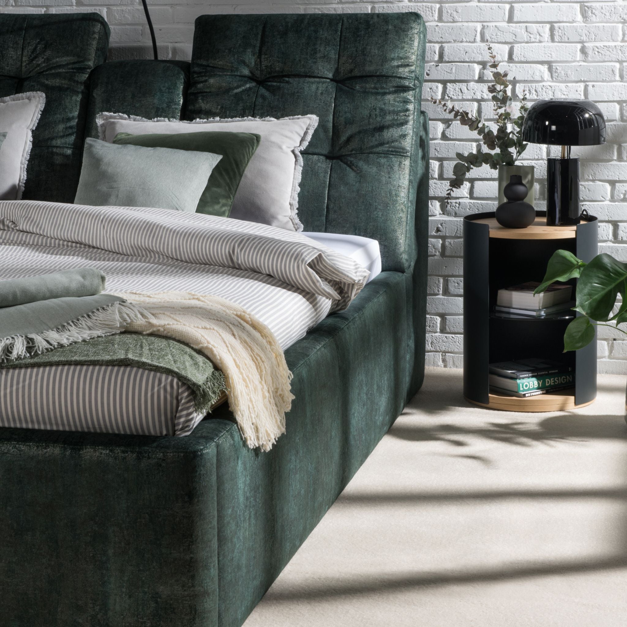 Fiore 06 Vero Bed - luxurious upholstered beds for the bedroom