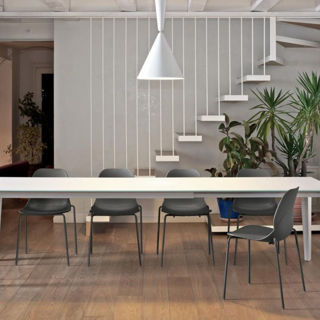 Bontempi Cruz – minimalistyczny stół jadalniany w duchu włoskiego modernizmu