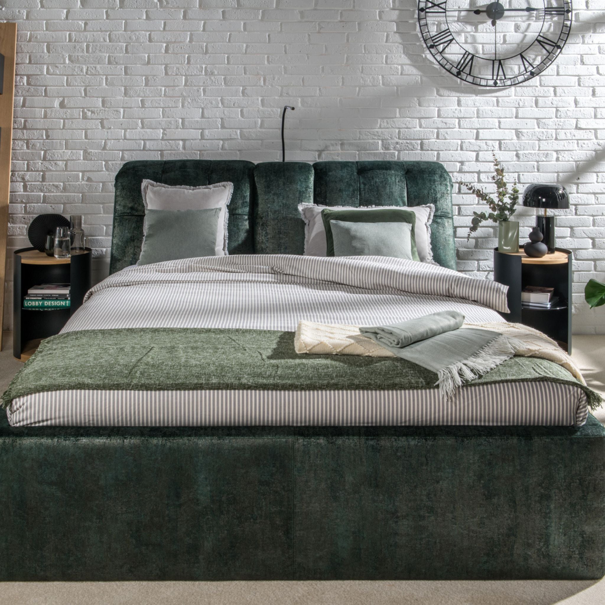 Fiore 06 Vero Bed - luxurious upholstered beds for the bedroom