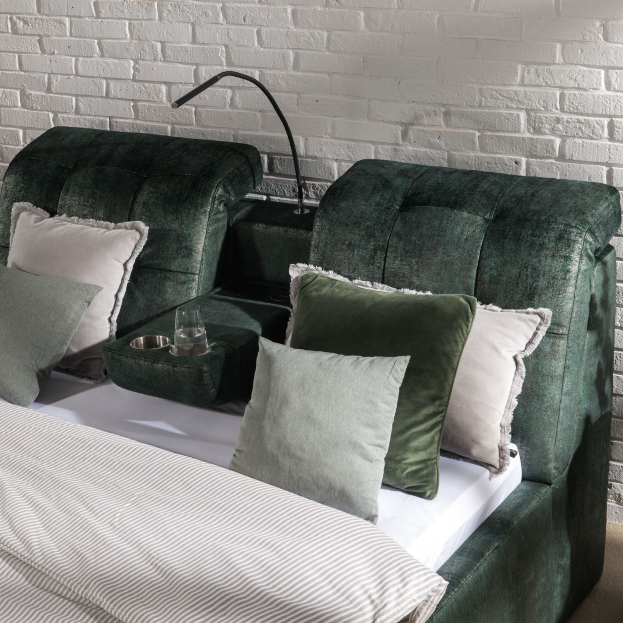 Fiore 06 Vero Bed - luxurious upholstered beds for the bedroom