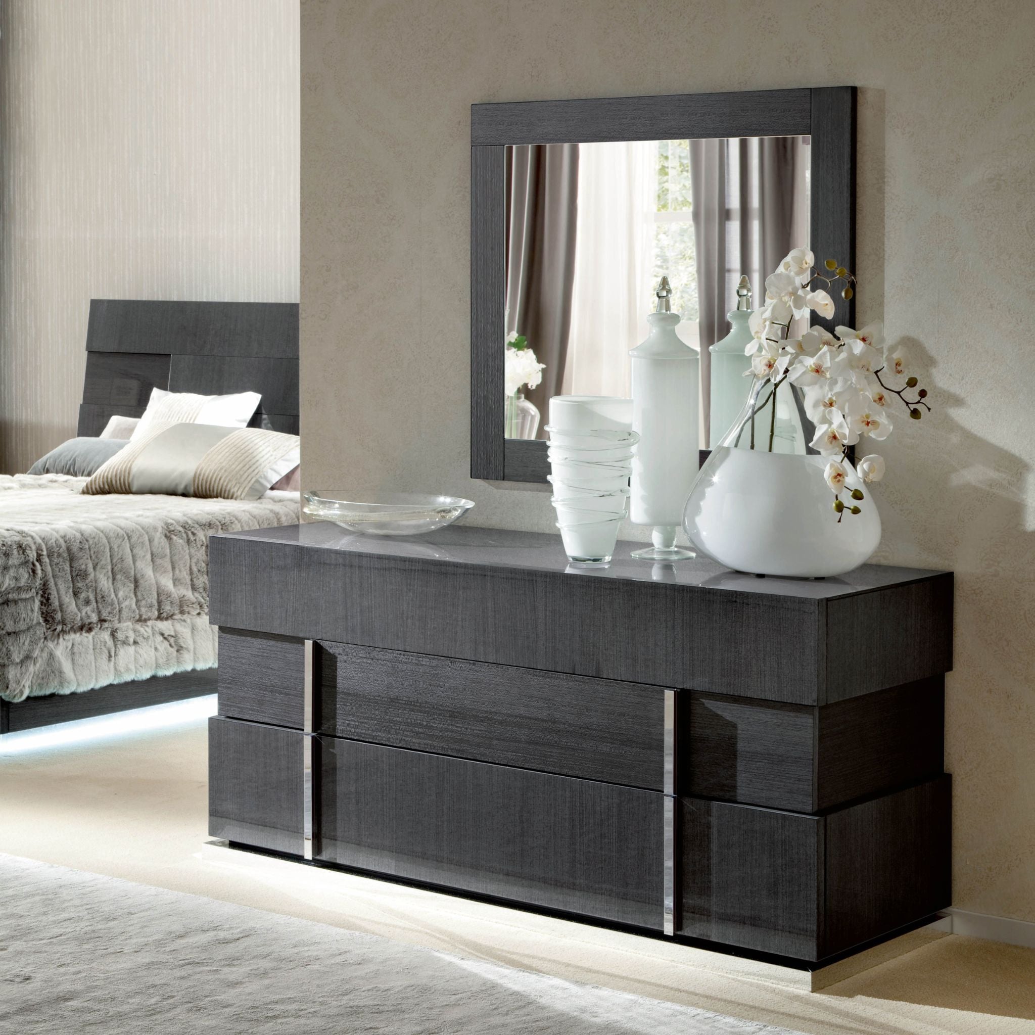 Montecarlo Alf Italia Collection - luxury furniture for the living room, dining room, and bedroom