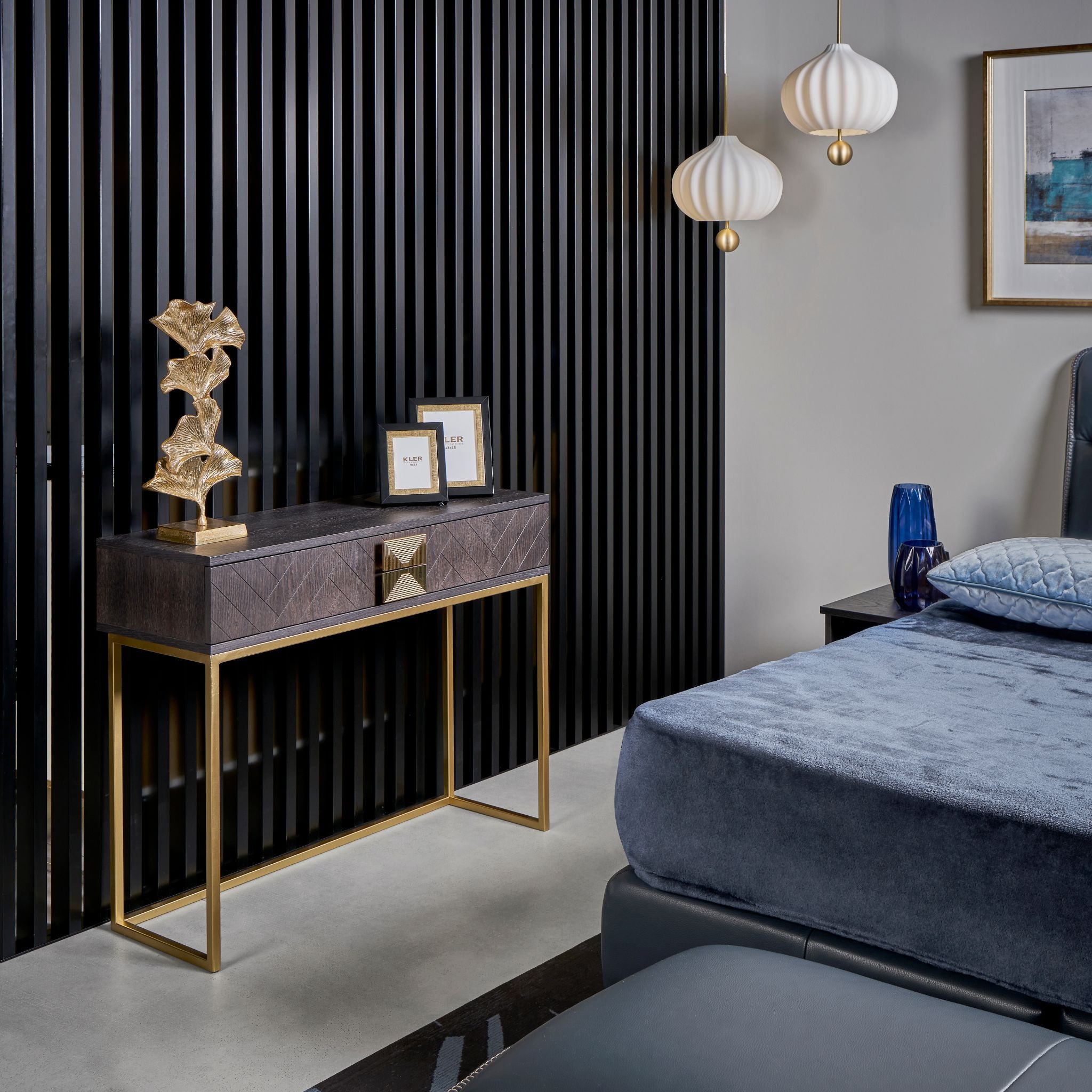 Lissa Due Collection – Modern Oak Furniture with Sculptural Detail
