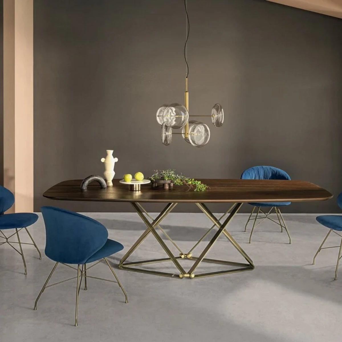 Stół Delta Bontempi – wyrazisty design i szlachetne wykończenie